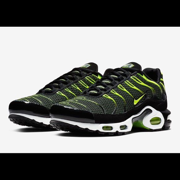 nike tn black volt